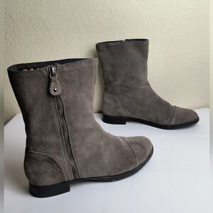 Michelle D. 8M Gray Suede Leather Above Ankle Boots